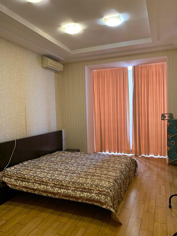 3-комнатная квартира Дома Каркашадзе